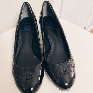 Tory Burch Kaitlin Quilted Black Patent Heels